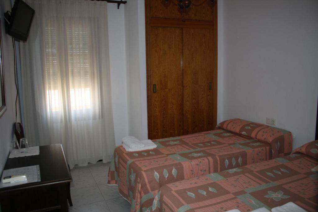 Hostal Torre De Guzman Conil De La Frontera Bilik gambar