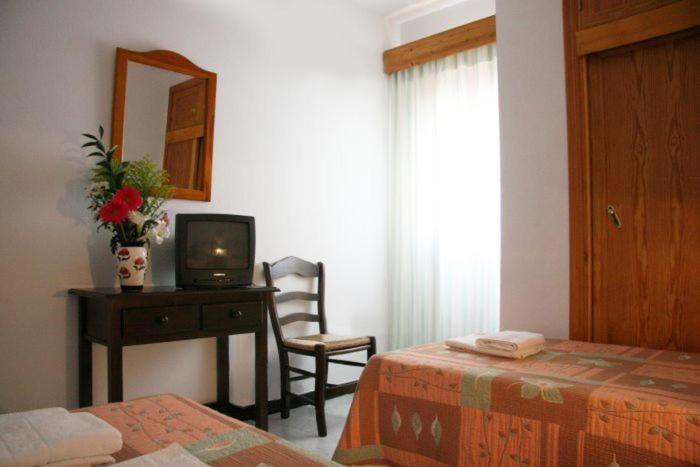 Hostal Torre De Guzman Conil De La Frontera Luaran gambar