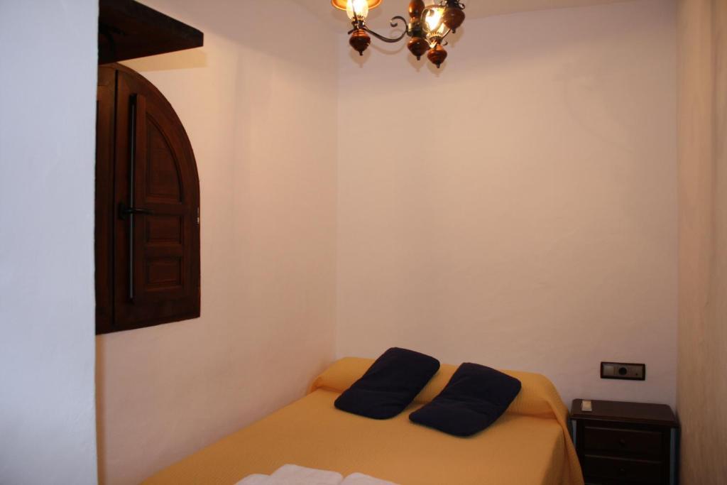 Hostal Torre De Guzman Conil De La Frontera Bilik gambar