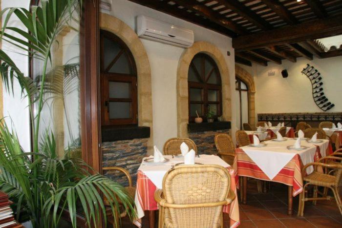 Hostal Torre De Guzman Conil De La Frontera Luaran gambar
